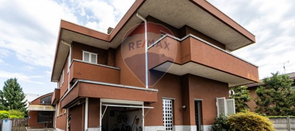 Casa de 5 dormitorios en Besana in Brianza, Italy No. 361187 2