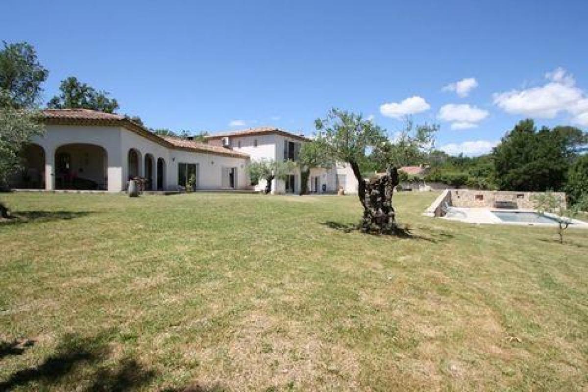 6 bedrooms House in Fayence, France No. 11703