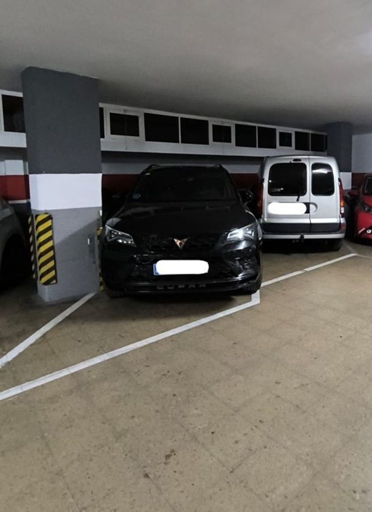  موقف سيارات في Mataro, Spain 30متر مربع رقم 199335