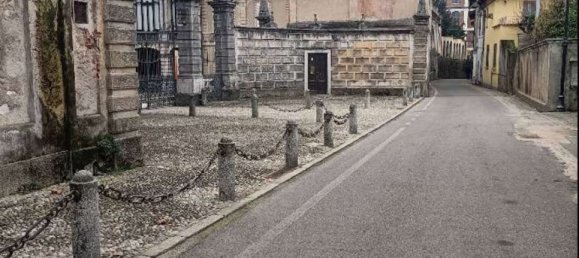 Apartamento de 4 dormitorios en Lomazzo, Italy No. 373748 5