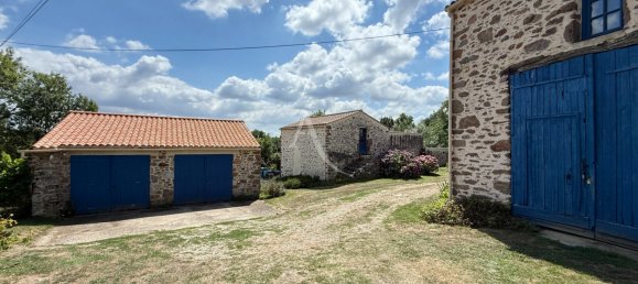 5 bedrooms House in Nesmy, France No. 281274 15