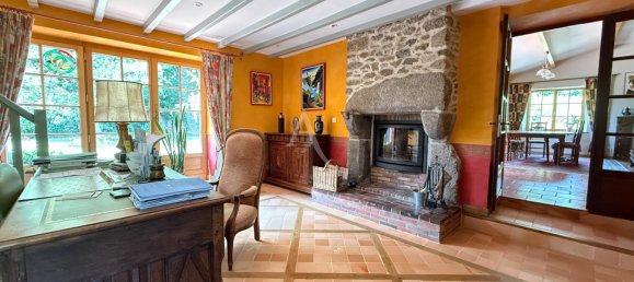 5 bedrooms House in Nesmy, France No. 281274 3