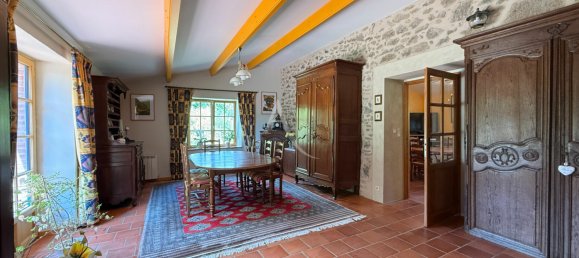 5 bedrooms House in Nesmy, France No. 281274 4
