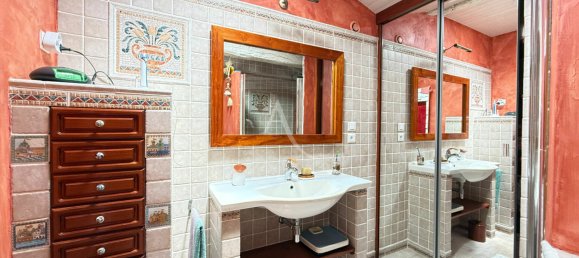 5 bedrooms House in Nesmy, France No. 281274 9