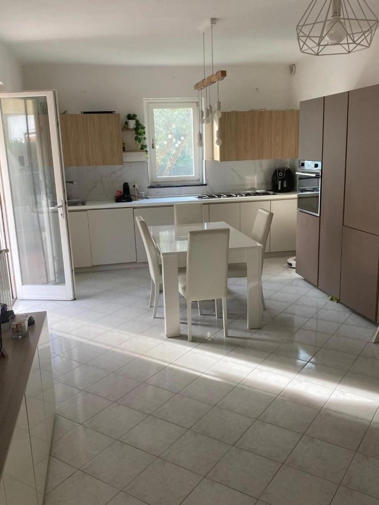 4 rooms Apartment in Massa, Italy No. 48658