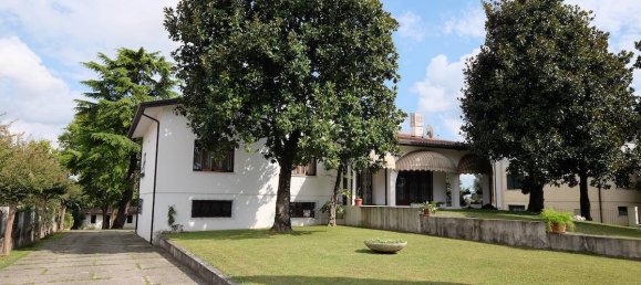 4 Schlafzimmer Villa in Pordenone, Italy, Nr. 344456 2