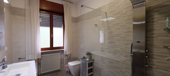 4 Schlafzimmer Villa in Pordenone, Italy, Nr. 344456 16