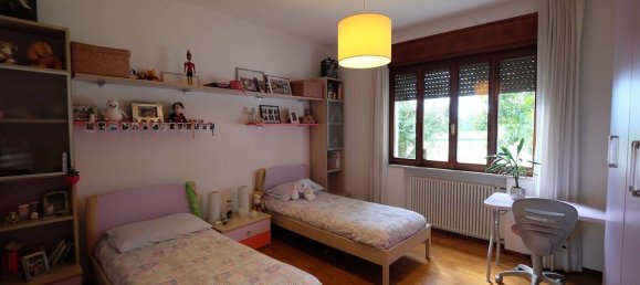 4 Schlafzimmer Villa in Pordenone, Italy, Nr. 344456 12