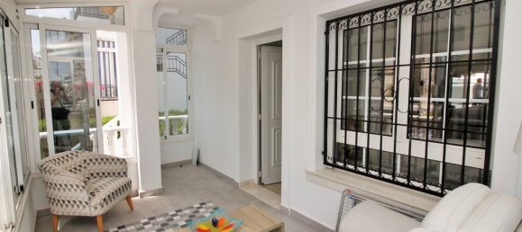 3 bedrooms Villa in Alicante, Spain No. 176483 4