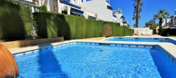 3 bedrooms Villa in Alicante, Spain No. 176483 2