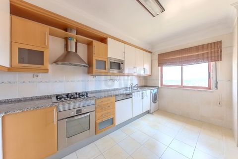 4 bedrooms Duplex in Odivelas, Portugal No. 201850