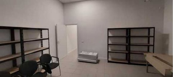 168m² Commercial property in Brescia, Italy No. 370557 24