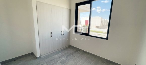 3 bedrooms Villa in Yas Island, UAE No. 50488 5