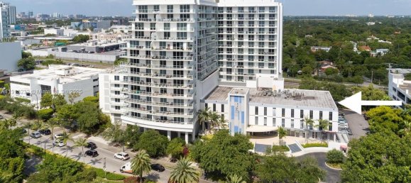 terreno en venta en Miami, Miami-Dade, Florida, USA № 614908 6