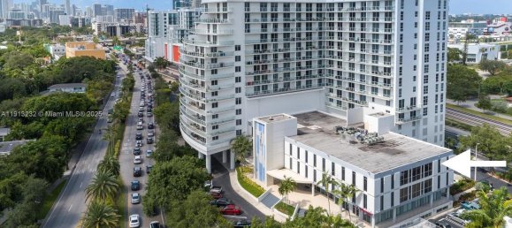 terreno en venta en Miami, Miami-Dade, Florida, USA № 614908 8