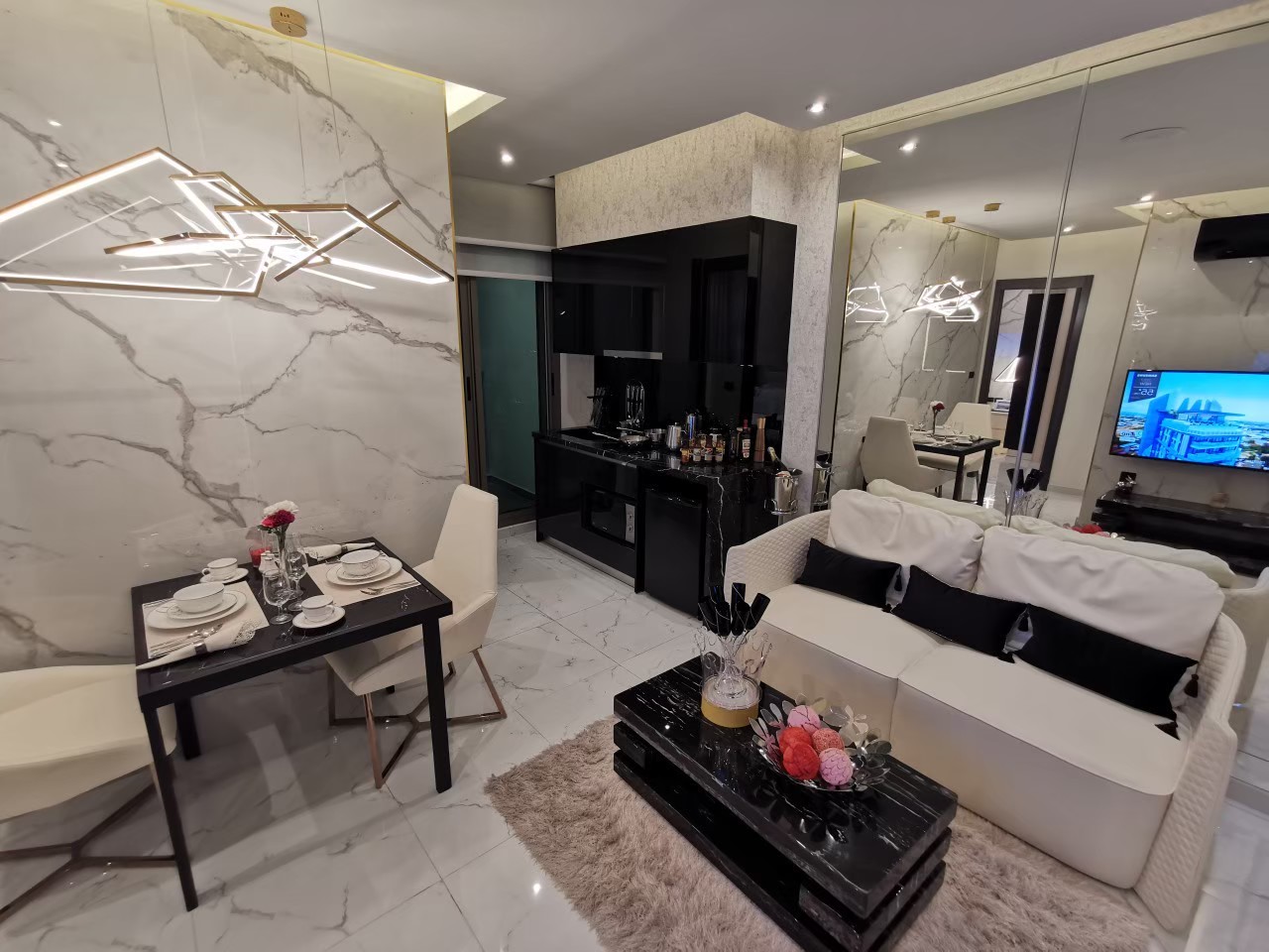 Квартира с 383 спальнями в Паттайя, Таиланд № 60117