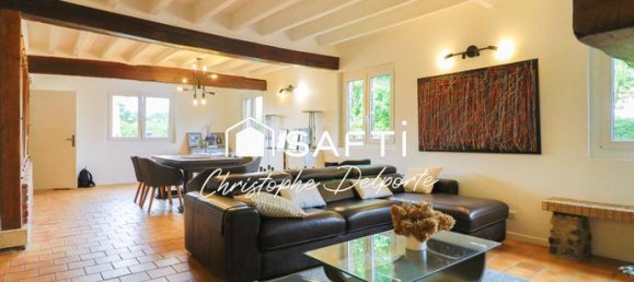 6 bedrooms House in Saint-Etienne-l'Allier, France No. 300305 2