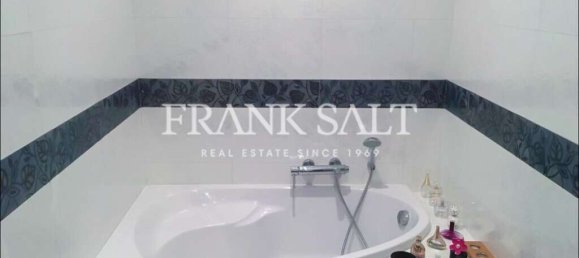 3 bedrooms Apartment in Saint Paul's Bay, Malta No. 10952 8