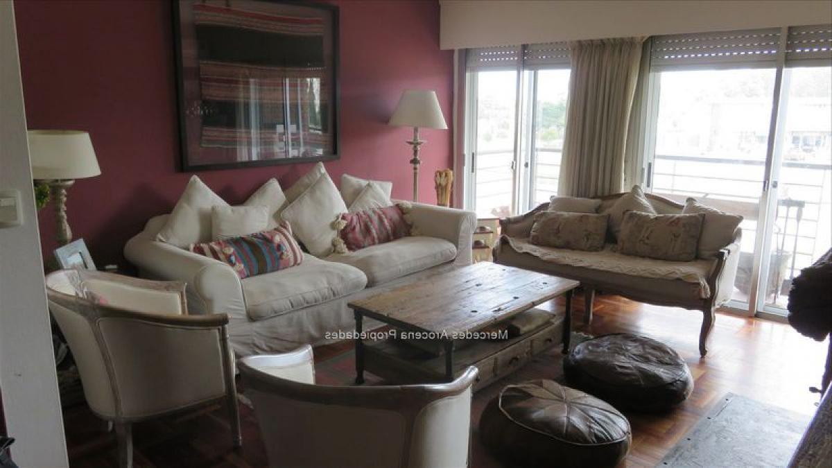 3 bedrooms Apartment in Canelones, Uruguay No. 9104