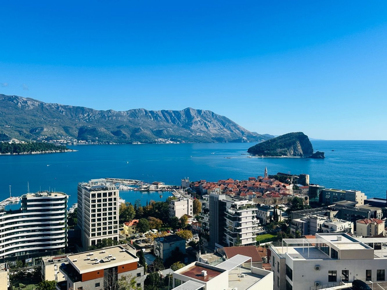 1 bedroom Apartment in Budva, Montenegro No. 2248