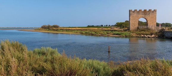 665m² Land in Villeneuve-les-Maguelone, France No. 96203 2