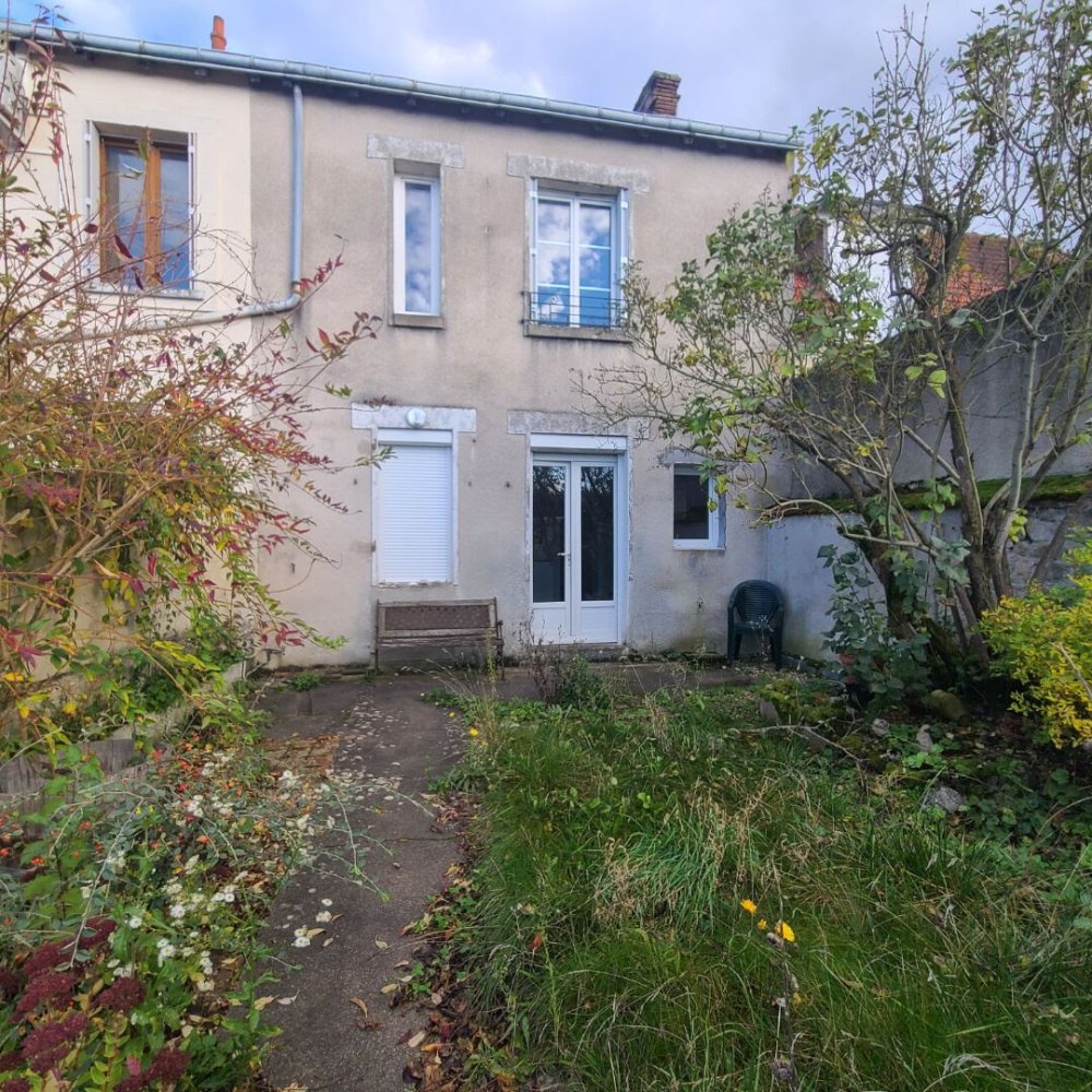 Adosado de 3 dormitorios en Pithiviers, France No. 214370