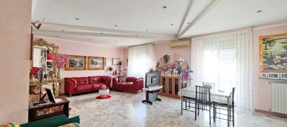 2 Schlafzimmer Wohnung in Foggia, Italy, Nr. 271423 3