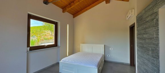 8 rooms House in Dogliani, Italy No. 260618 45