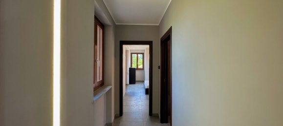 8 rooms House in Dogliani, Italy No. 260618 24