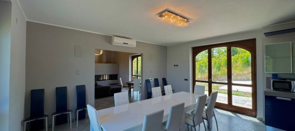 8 rooms House in Dogliani, Italy No. 260618 21