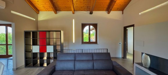 8 rooms House in Dogliani, Italy No. 260618 6