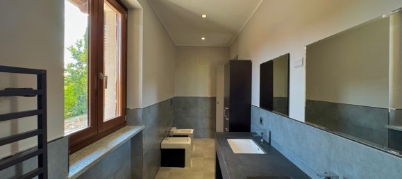 8 rooms House in Dogliani, Italy No. 260618 42