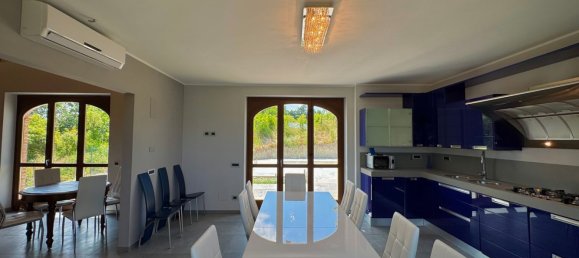 8 rooms House in Dogliani, Italy No. 260618 22