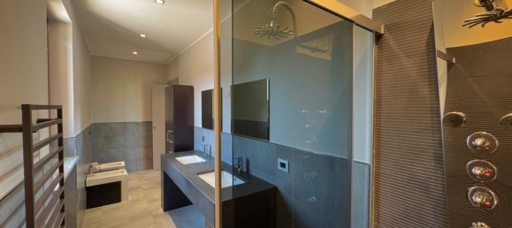 8 rooms House in Dogliani, Italy No. 260618 40