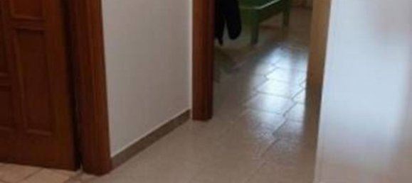 4 bedrooms Apartment in Crotone, Italy No. 320688 4