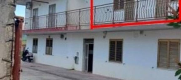 4 bedrooms Apartment in Crotone, Italy No. 320688 2