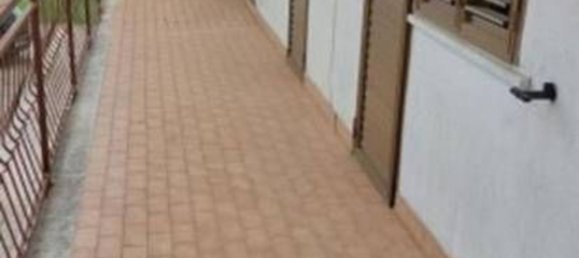 4 bedrooms Apartment in Crotone, Italy No. 320688 3