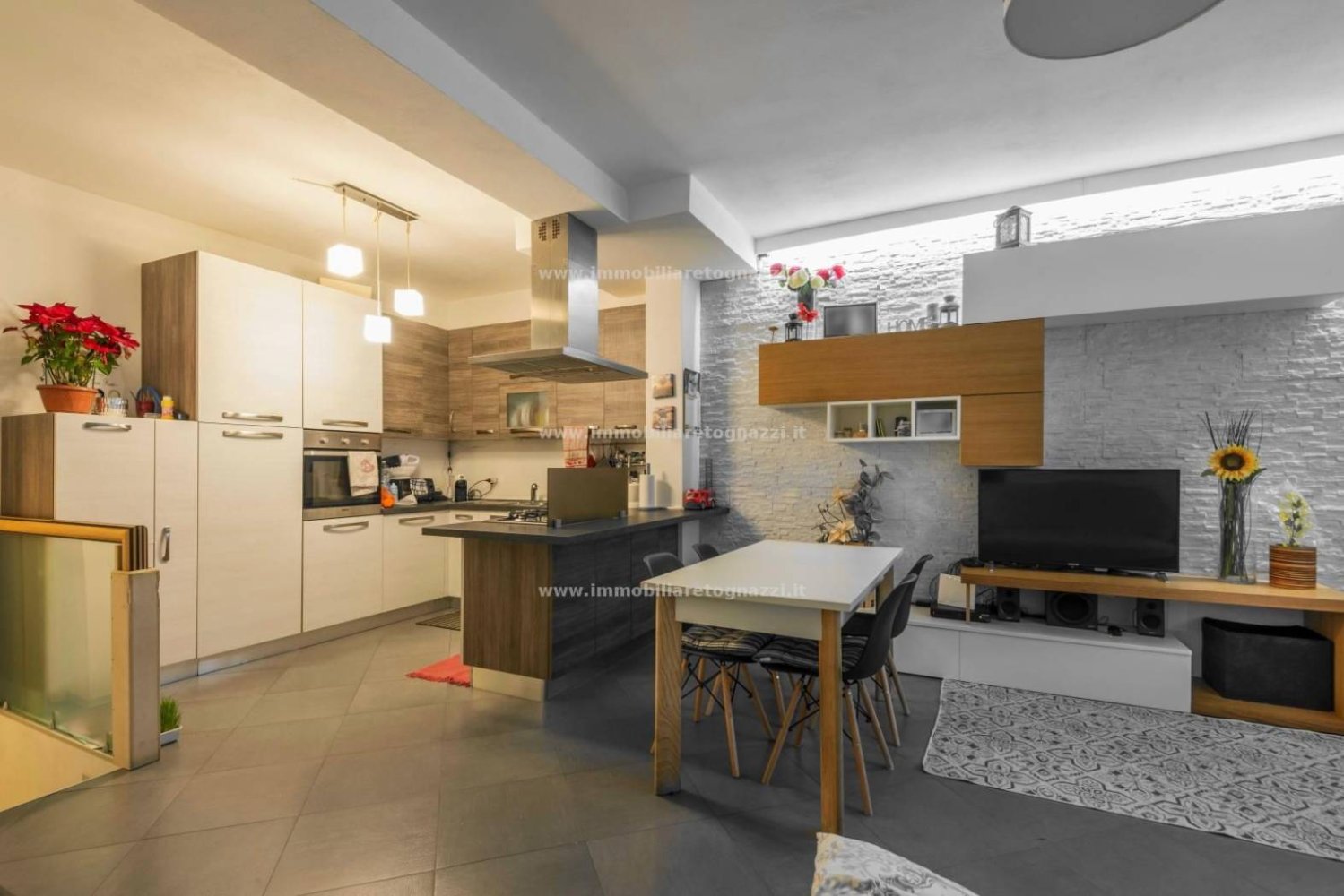 2 bedrooms Apartment in Poggibonsi, Italy No. 301576