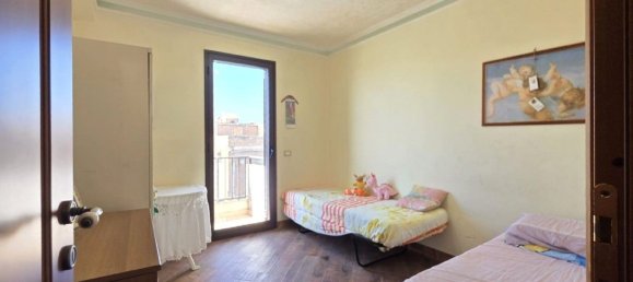 6 Schlafzimmer Haus in Vittoria, Italy, Nr. 352291 16