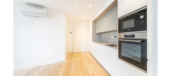 2 bedrooms Apartment in Lisbon, Portugal No. 137638 4