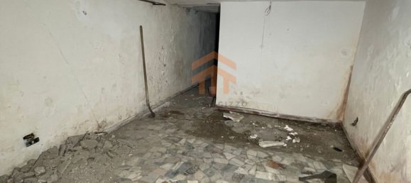 25m² Commercial property in Naples, Italy No. 279054 3