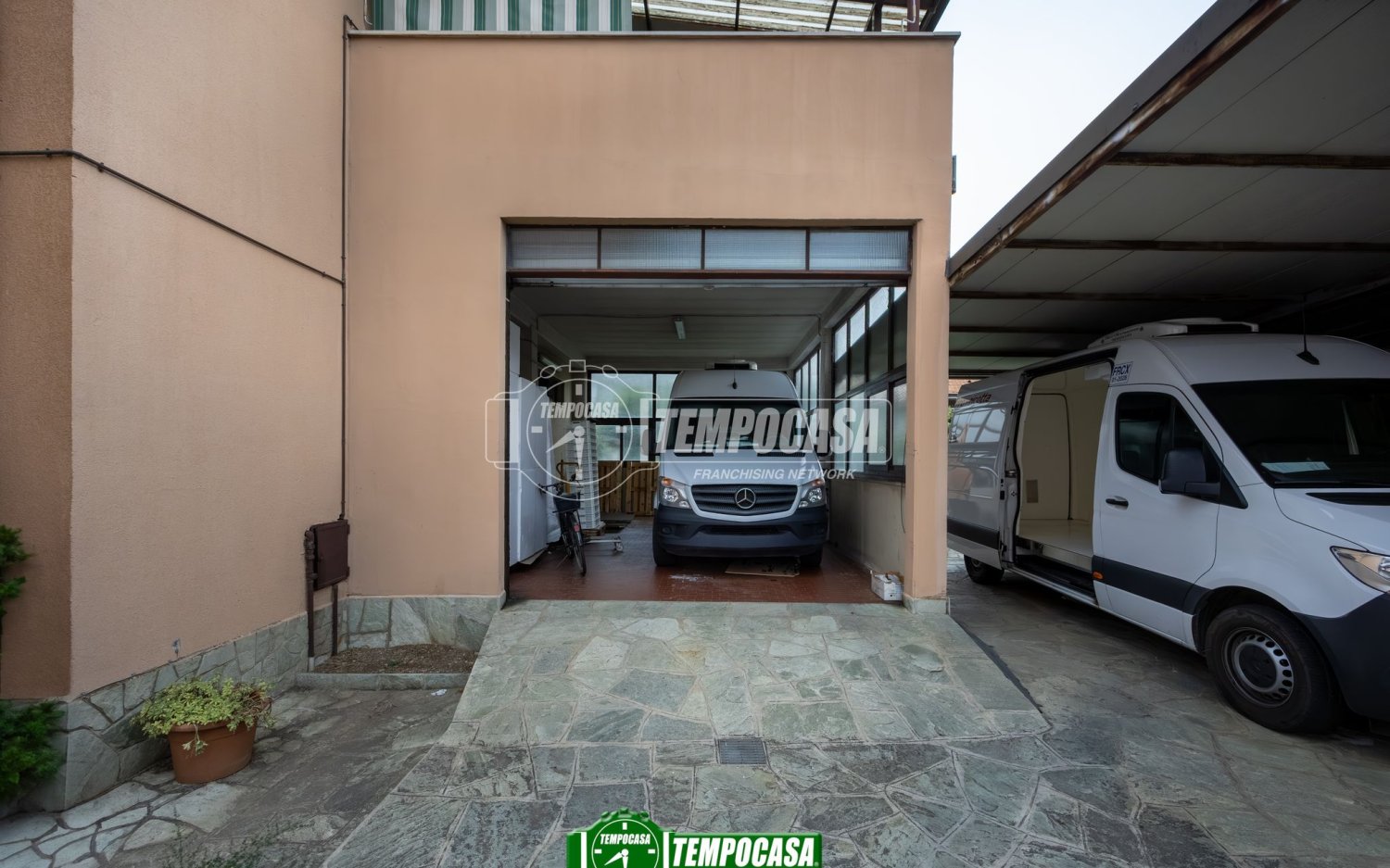 4 rooms Villa in Pozzuolo Martesana, Italy No. 286573