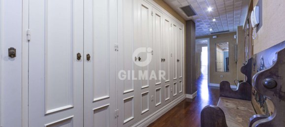 4 bedrooms Penthouse in Marbella, Spain No. 182522 12