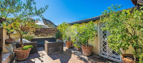 Пентхаус с 4 комнатами в Рим, Италия № 36708 2