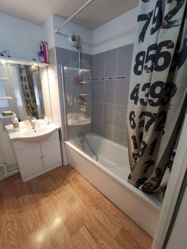 1 غرف نوم شقة في Saint-Maximin, France رقم 250399