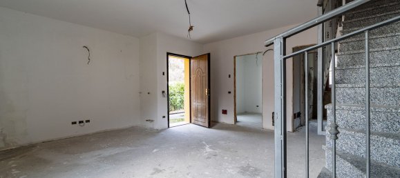 4غرفة منزل ذو طابقين في Proserpio, Italy رقم 84874 20