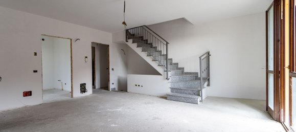 4غرفة منزل ذو طابقين في Proserpio, Italy رقم 84874 21