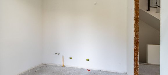 4غرفة منزل ذو طابقين في Proserpio, Italy رقم 84874 35