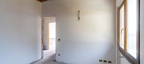 4غرفة منزل ذو طابقين في Proserpio, Italy رقم 84874 32