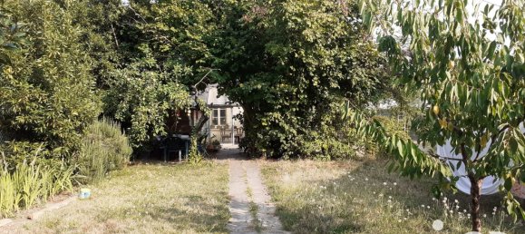 2 Schlafzimmer Haus in Chateauroux, France, Nr. 53607 2